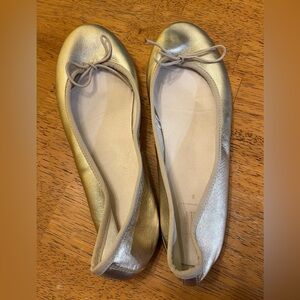 Gold Gap ballet flats with tie bow size 8
